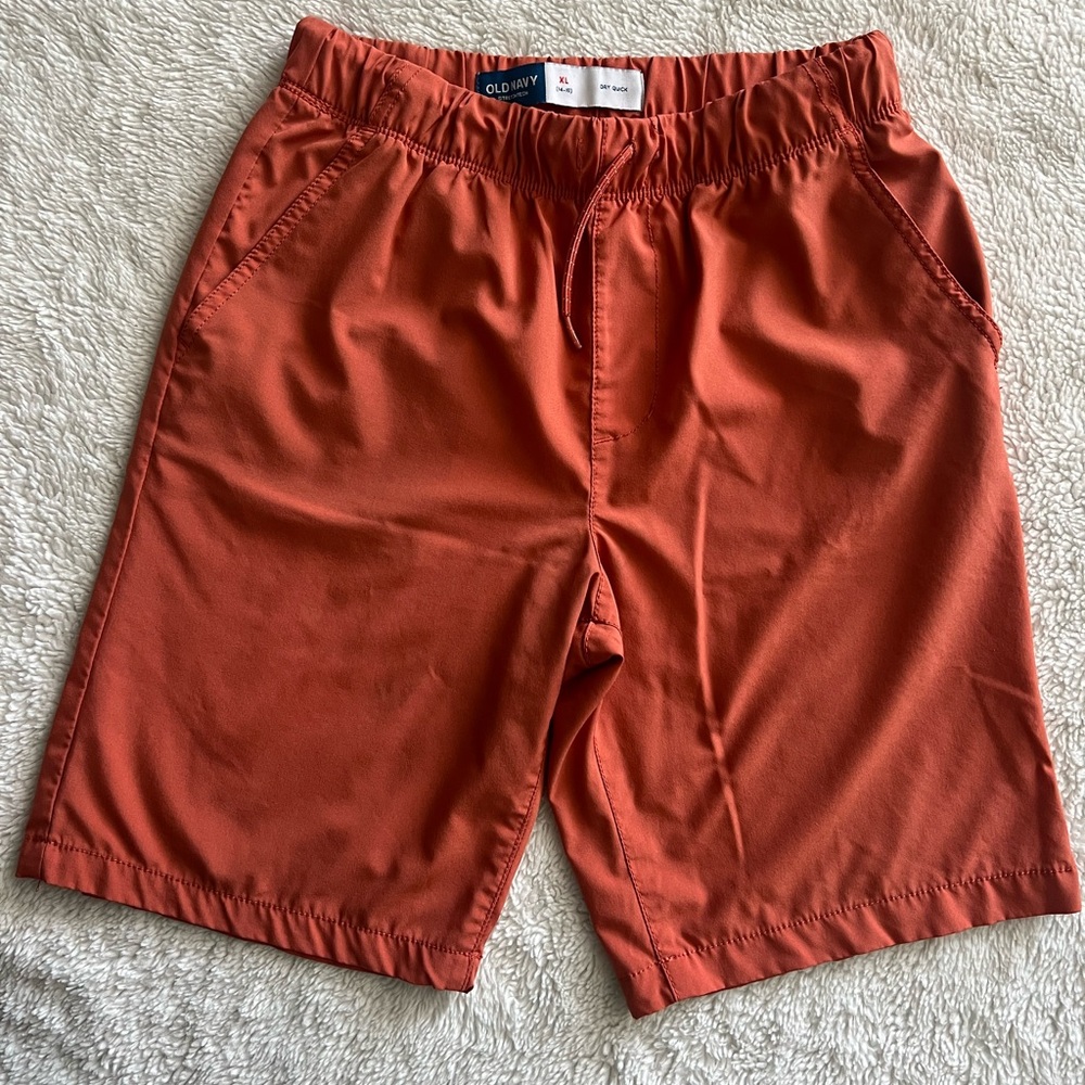 Old Navy boys hybrid performance shorts XL (14/16)